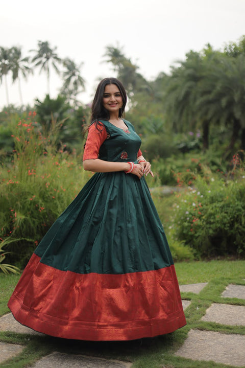 Green Silk Gown And simple weave with a sharp hand, Jacquard fabric Gown For Woman