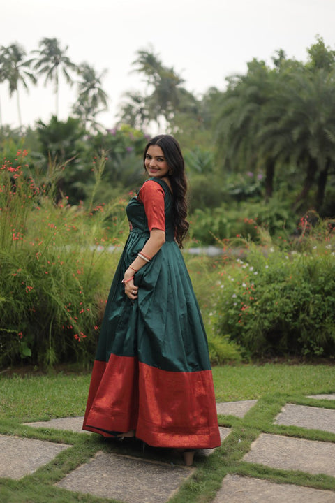 Green Silk Gown And simple weave with a sharp hand, Jacquard fabric Gown For Woman