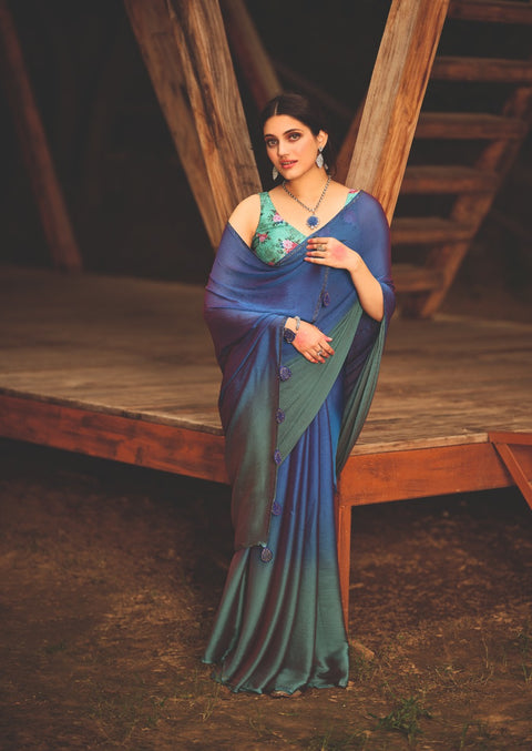 beautiful Indian saree with blouse in ,USA Perfect for Indian wedding or party wear for women