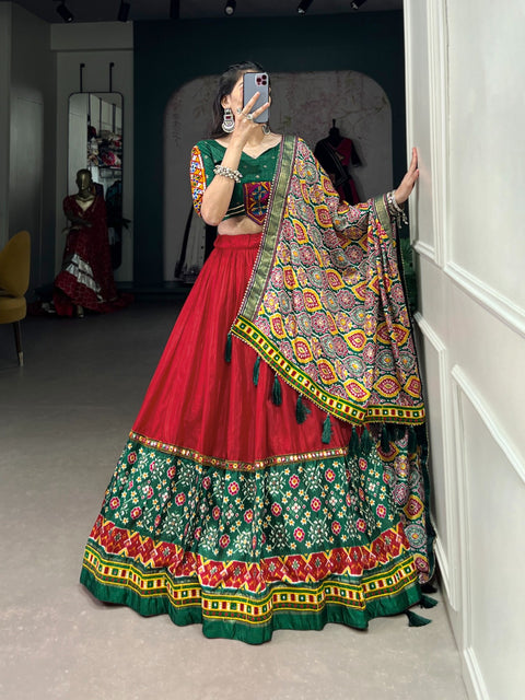 Red There sense of magic in Navratri with this lehenga for women