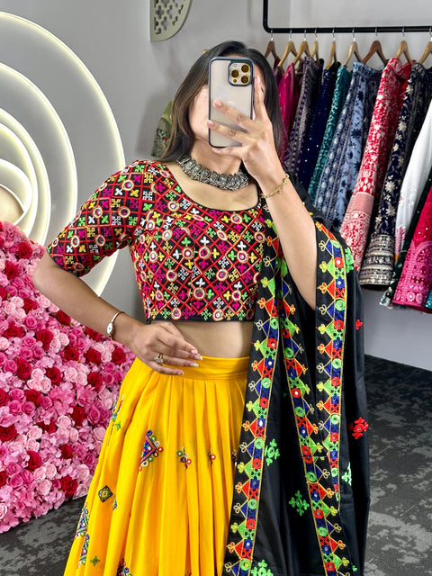 Amazing designer Navratri lehenga choli with dupatta for women in USA