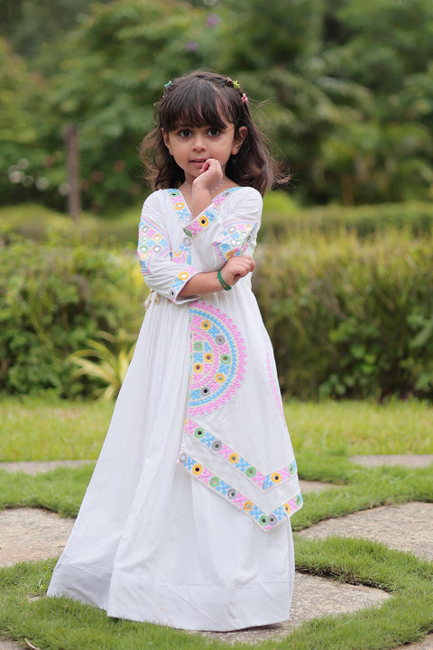 White Celebrate the spirit of Navratri with our exclusive Kids Set of Navratri dresses for kids