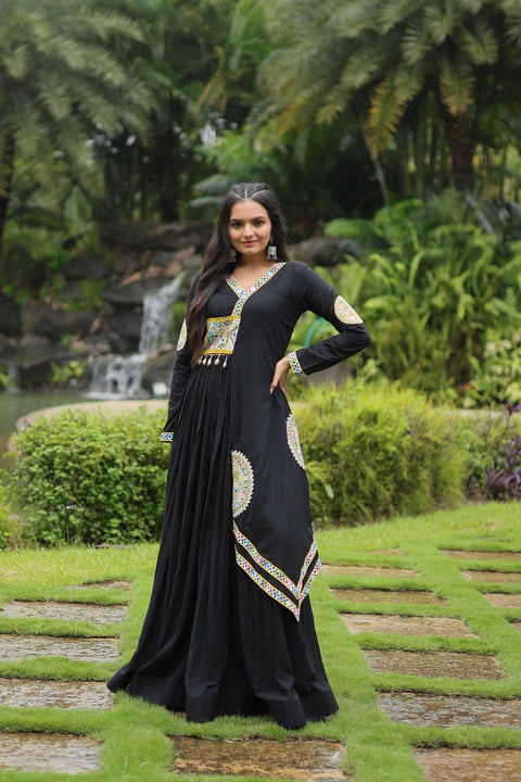 Black Celebrate the spirit of Navratri with our exclusive Set of Navratri dresses for women