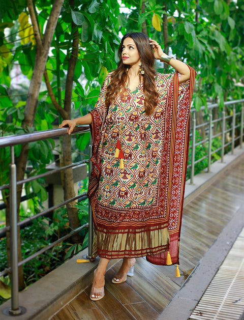 This Multicolor kaftan is perfect your style. It's your time to add this beauty to your wardrobe and rock the shaadi season