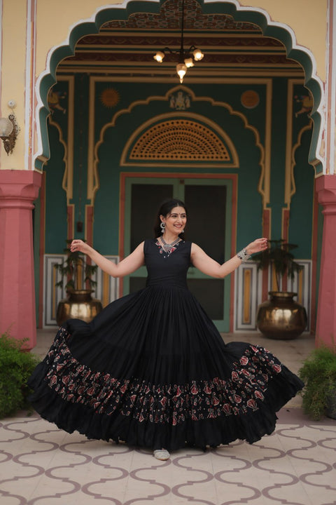 Black Brighten Up Your Performance In This Navratri With Our Designer Outfit made By Heavy Premium Quality Fabric Gown