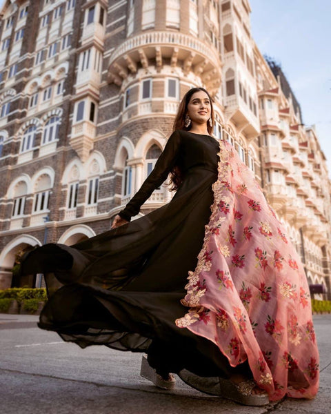 The Black beautiful flaired floor touch gown comes along with cotton lining with dupatta for woman