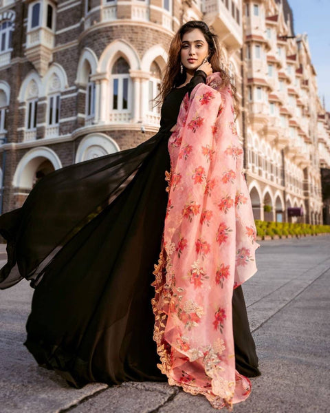 The Black beautiful flaired floor touch gown comes along with cotton lining with dupatta for woman