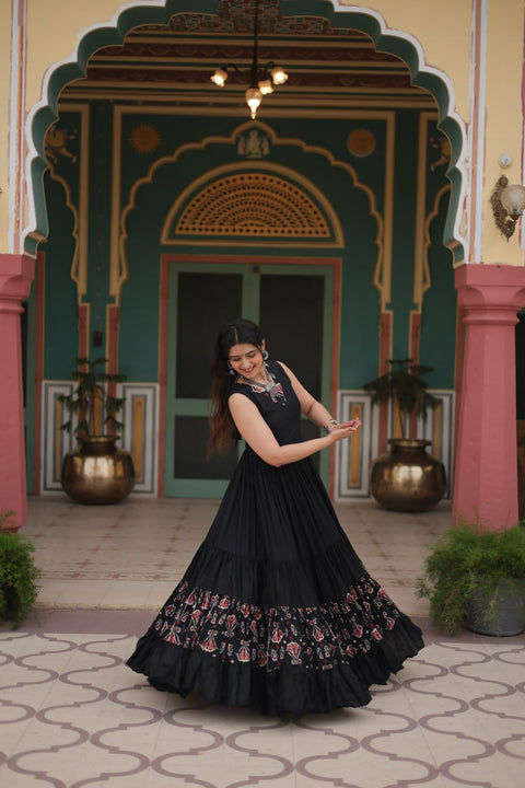 Black Brighten Up Your Performance In This Navratri With Our Designer Outfit made By Heavy Premium Quality Fabric Gown