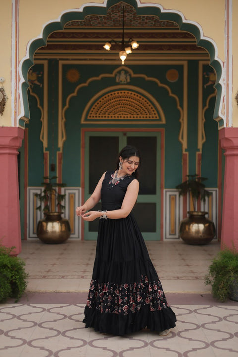 Black Brighten Up Your Performance In This Navratri With Our Designer Outfit made By Heavy Premium Quality Fabric Gown