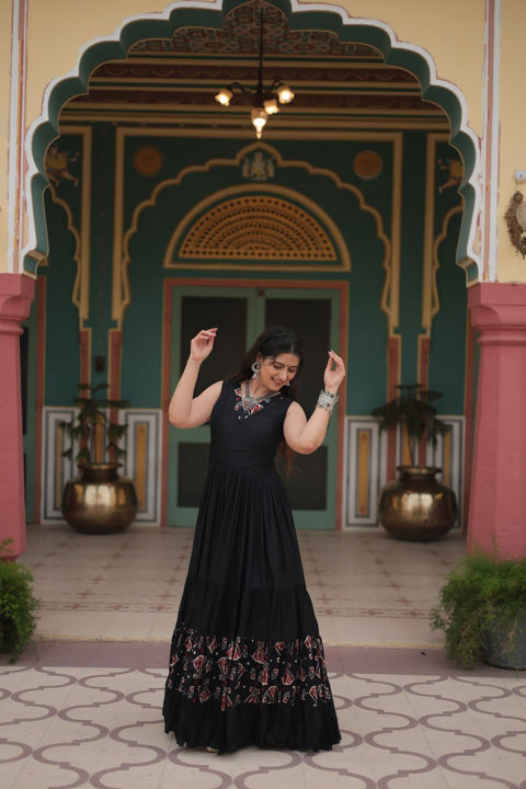 Black Brighten Up Your Performance In This Navratri With Our Designer Outfit made By Heavy Premium Quality Fabric Gown