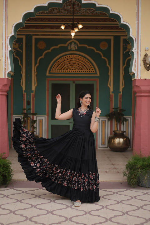 Black Brighten Up Your Performance In This Navratri With Our Designer Outfit made By Heavy Premium Quality Fabric Gown