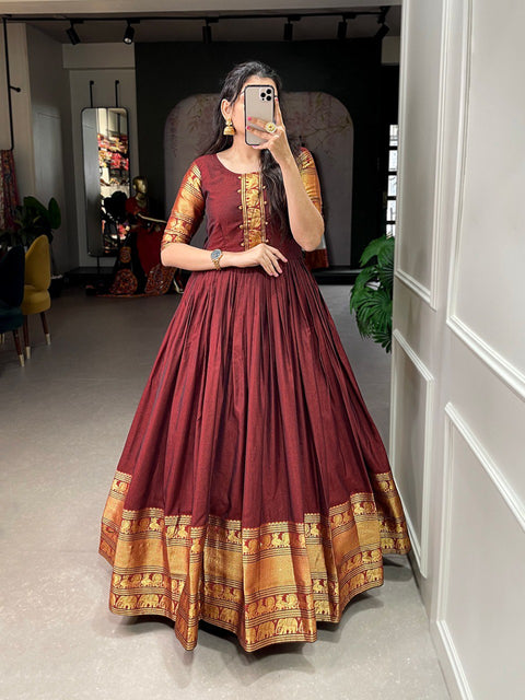 Red traditional Narayan pet (cotton) gown to give your function more ethnic vibe