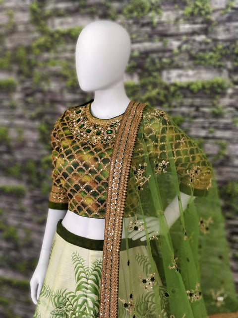 Radiant green Shine away in glamour on your close ones wedding day wearing this beautiful bridesmaids lehenga for women