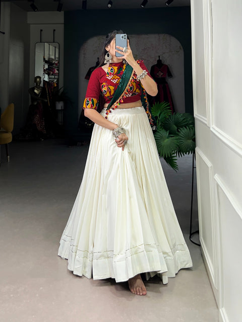 White Fully flair, fully festive Lehenga Choli In This Navaratri For Women