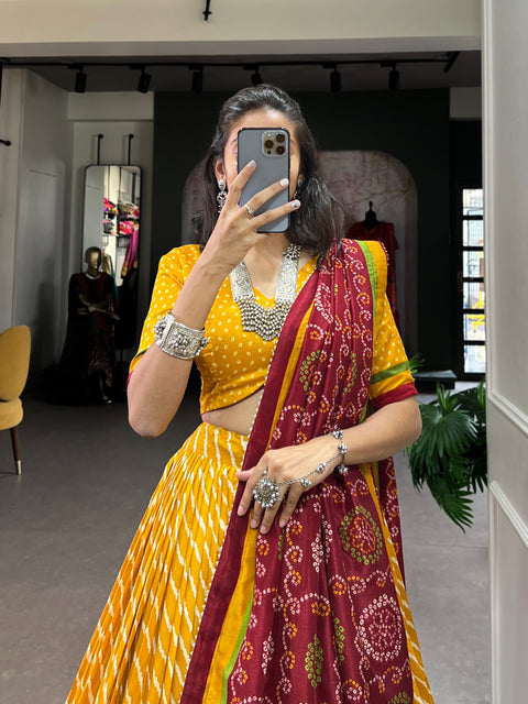 Trendy Yellow lehenga choli navratri, Leheriya lehenga choli for women in USA